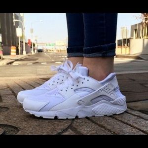 Women’s Nike shoes